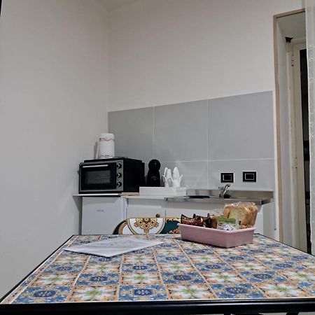 Annahouse Panzió Nápoly Kültér fotó